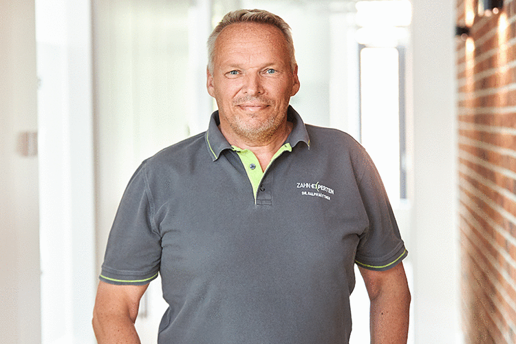 Dr. Ralph Büttner